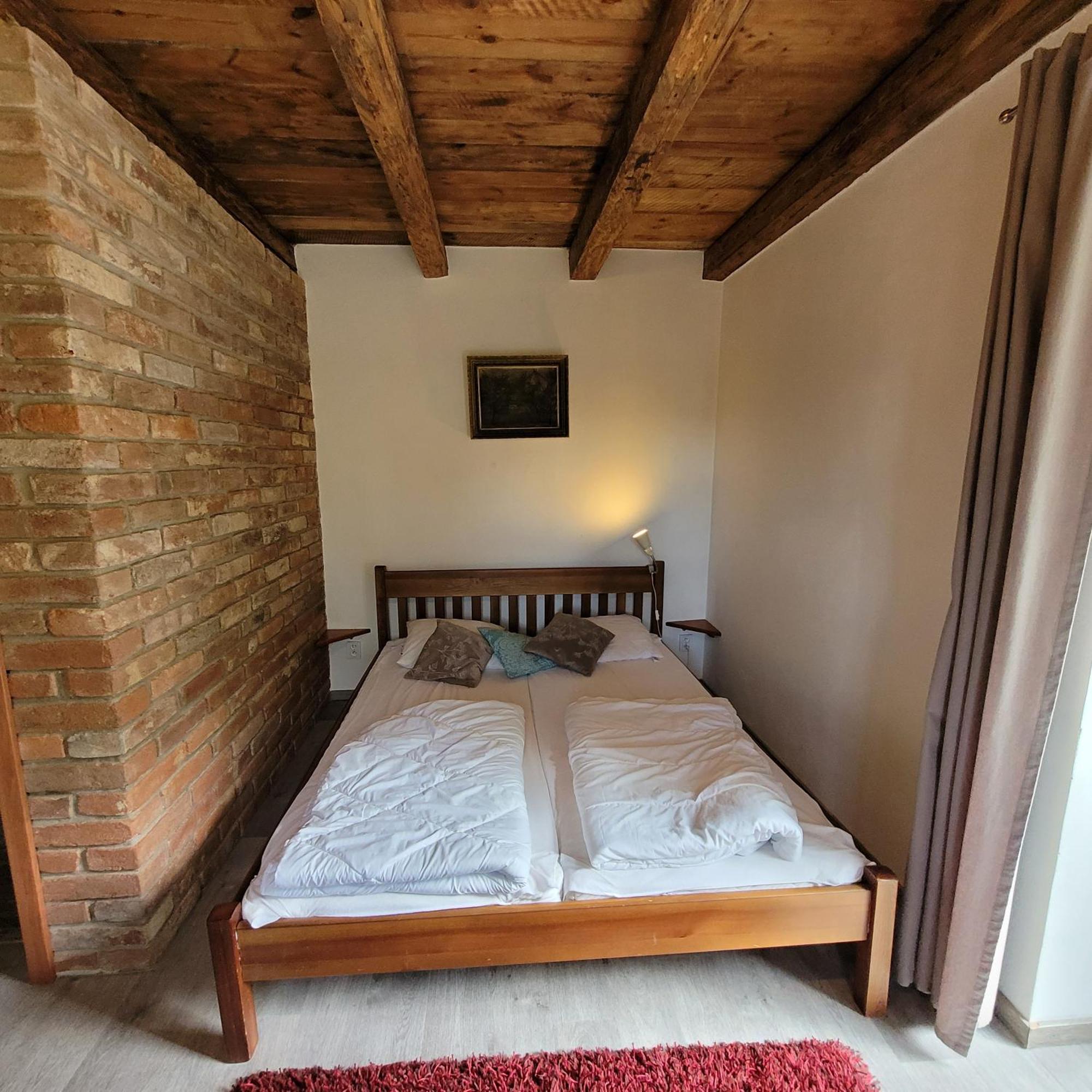 Chloumek Appartement Bela  Buitenkant foto