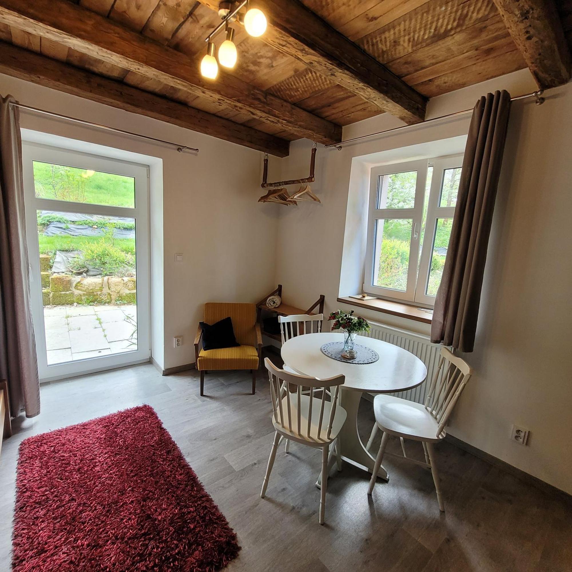Chloumek Appartement Bela  Buitenkant foto