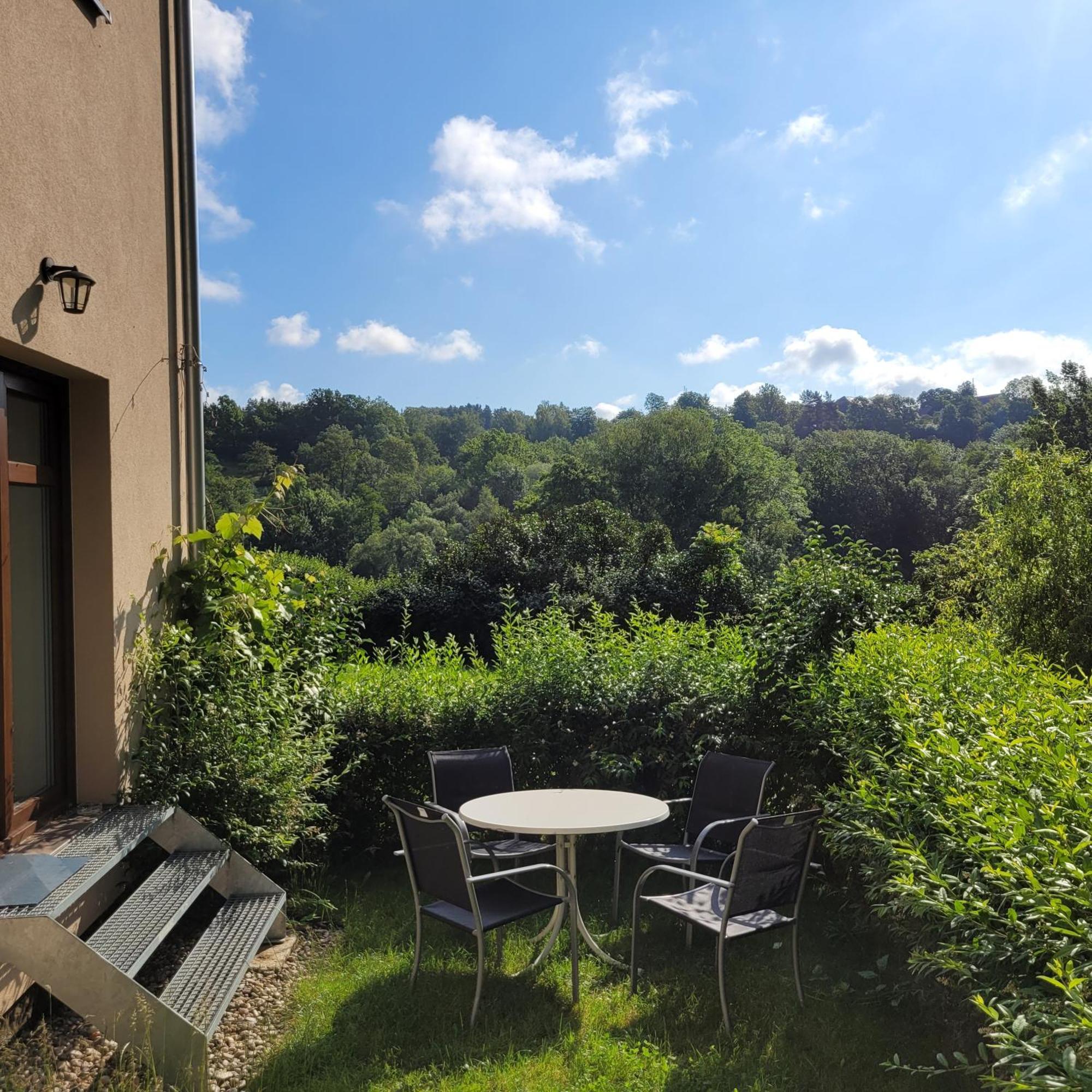 Chloumek Appartement Bela  Buitenkant foto