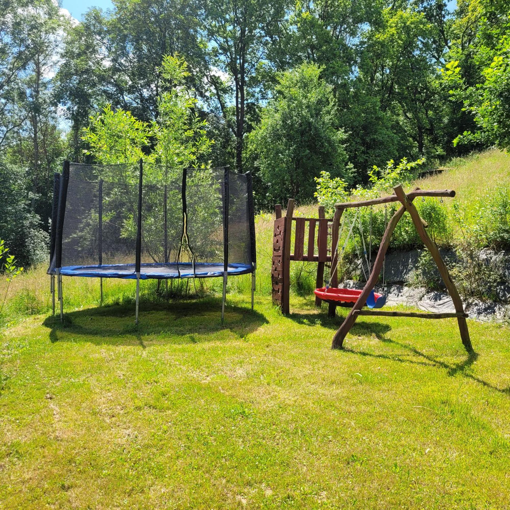 Chloumek Appartement Bela  Buitenkant foto